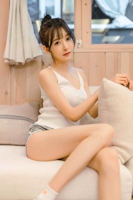 中字在姨母家的爱情里叫什么